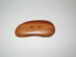 Ozdobný dřevěný knoflík - V16