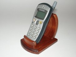 Dřevěný stojánek na mobilní telefon - SMT1H