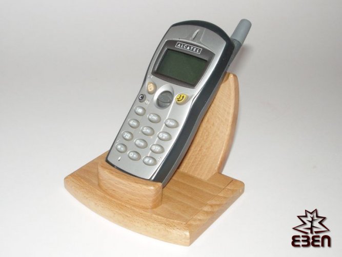 Dřevěný stojánek na mobilní telefon sklopný - SMT2B