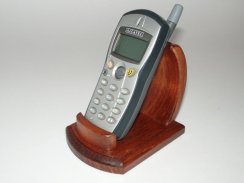 Dřevěný stojánek na mobilní telefon - SMT1H