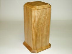 UR8T - Dřevěná urna