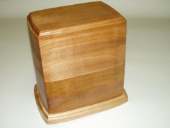UR6SH - Dřevěná urna